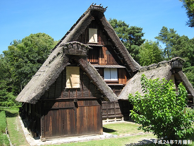 日本民家集落博物館